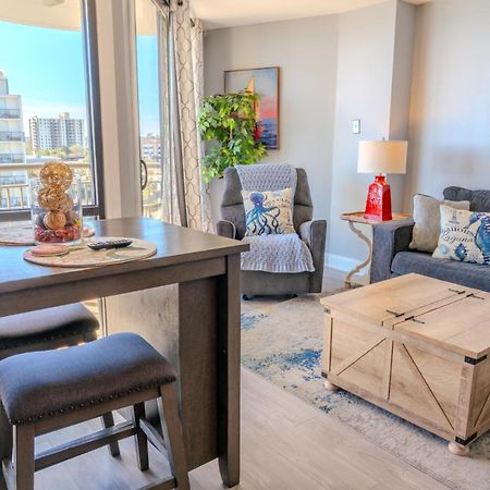 Ocean View Double Suite! Sleeps 4 Meridian Plaza 705 マートルビーチ エクステリア 写真